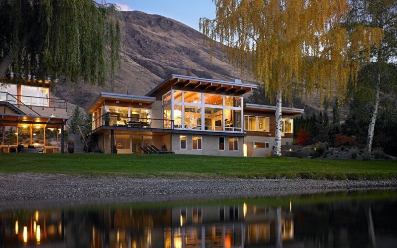 Современный и яркий дом с удивительным видом на реку Колумбия, Вашингтон