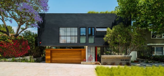Этот Новый Дом В Лос-Анджелесе Был Разработан С Террасой На Крыше, Который Имеет Вид На 360 Градусов