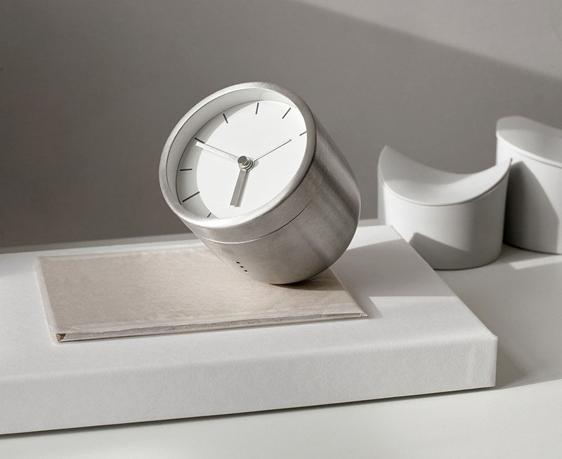 40 Awesome Gift Ideas For Architects And Interior Designers // A silver tumbler clock.