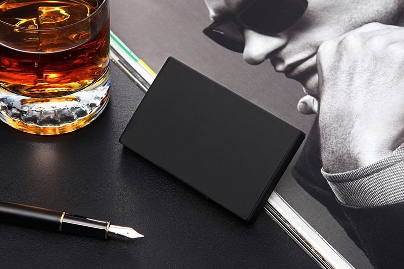 40 Awesome Gift Ideas For Architects And Interior Designers // A minimal matte black business card holder.