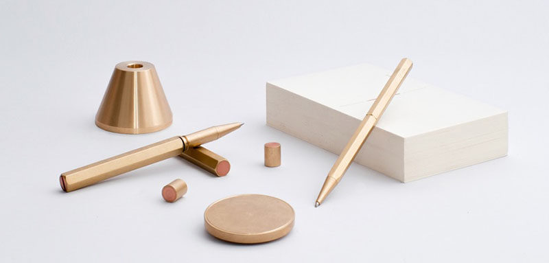 40 Awesome Gift Ideas For Architects And Interior Designers // Brass writing accessories