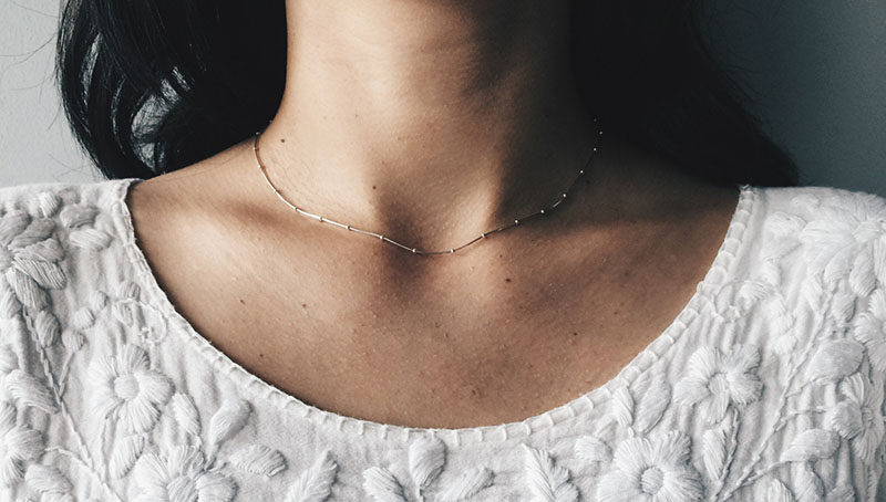 The Ultimate Gift Guide For The Modern Woman (40 Ideas!) // A dainty choker like this silver one lets you in on the choker trend without changing your look too much.