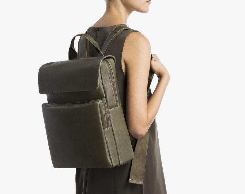The Ultimate Gift Guide For The Modern Woman (40 Ideas!) // A backpack is perhaps the most practical of day to day bags. They're sturdy, they have lots of space, and they're way better for your back. A leather one like this will stand the test of time and last much longer than a canvas one.