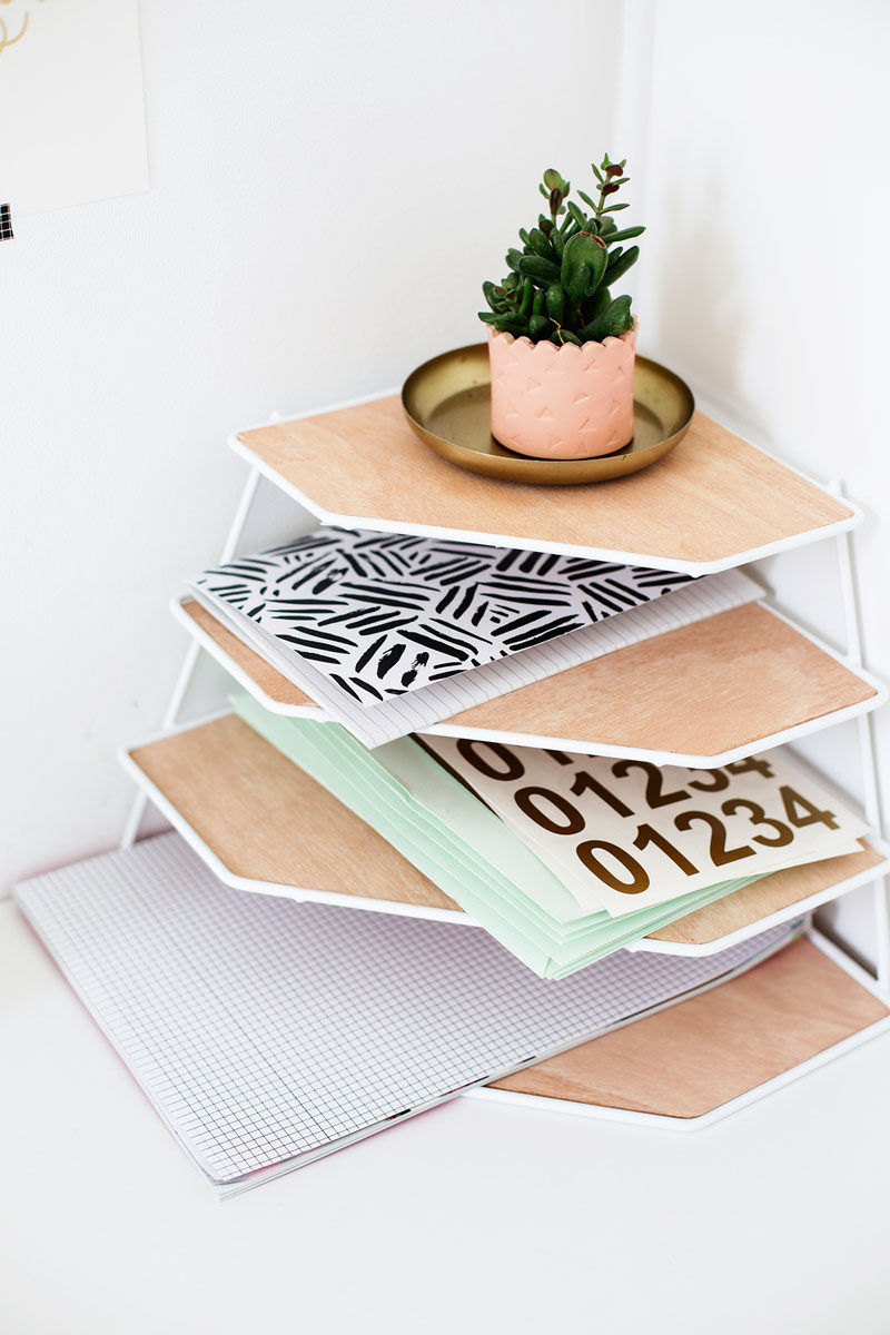 Desk Organization Ideas - 6 Easy Ways You Can Organize Your Desk To Make It More Inviting // Use an desk caddy or organizer to keep everything tidy.