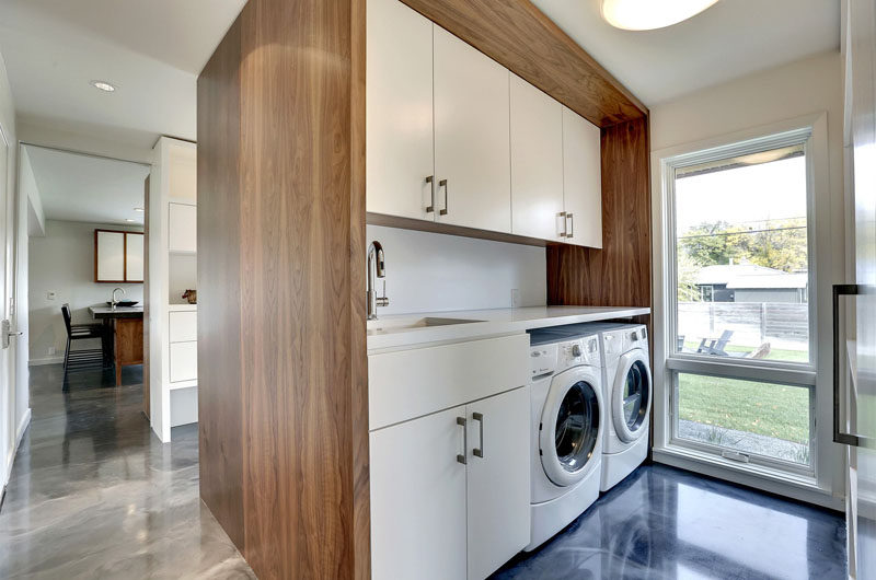 7 Laundry Room Design Ideas To Incorporate Into Your Own Laundry // Counter space for sorting and folding