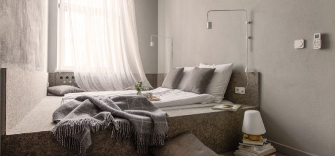 Маленькая спальня дизайн идеи – от стены до стены встроенные платформы кровать