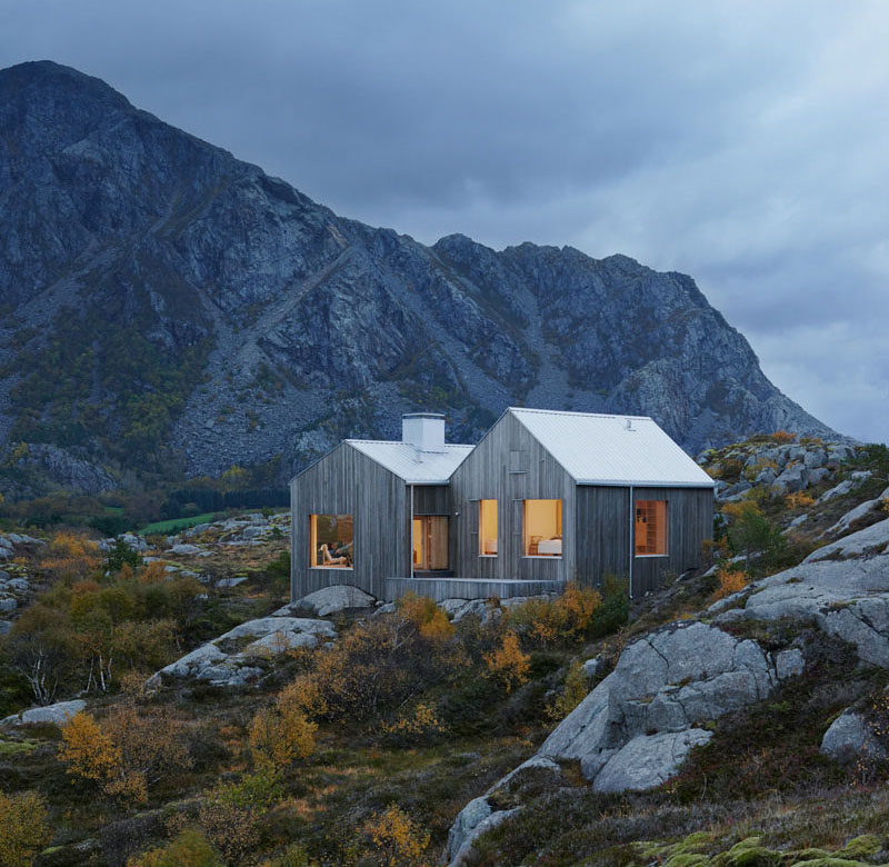 11 Small Modern House Designs // This tiny secluded cottage home is the perfect size for a couple of people to escape the city life and unwind in the quiet mountains.