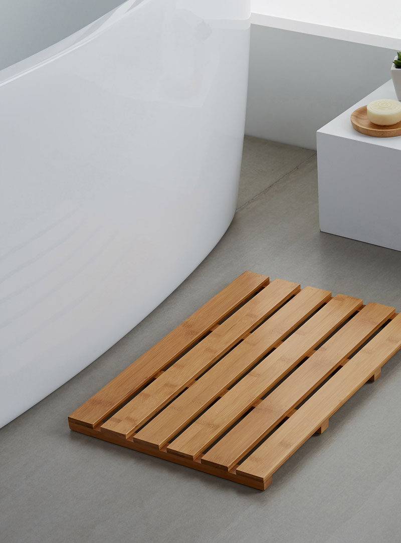 7 Things You Need To Create The Perfect Spa at Home // Bath Mats - Natural materials help warm up the bathroom and create a spa like atmosphere while plush materials make getting out of the bath just as comfortable as getting in.